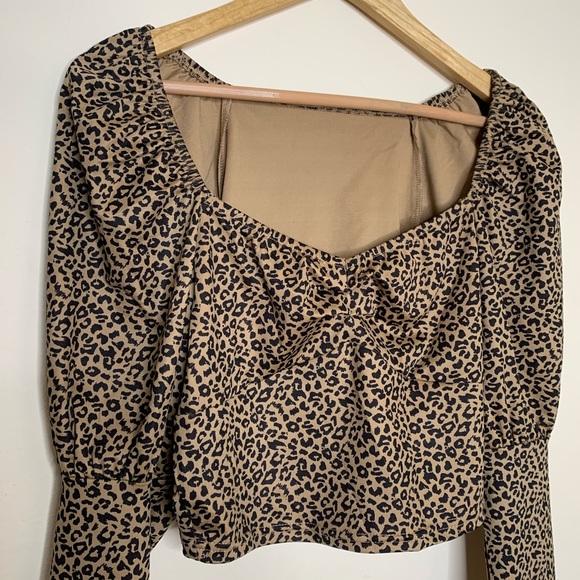 🧧Leopard top - Picture 3 of 3